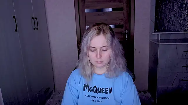 Kristy-Max online show from March 21, 2026, 8:57 pm