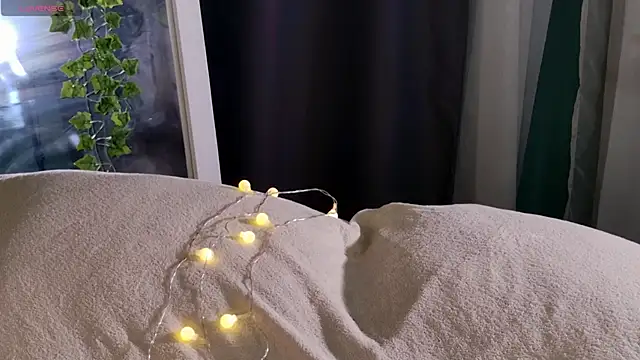 SunnyRisha online show from October 4, 2025, 5:09 am