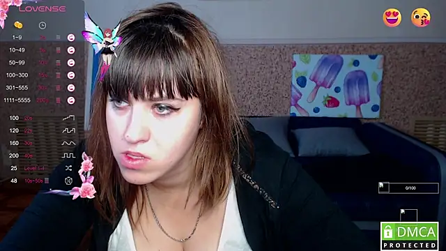 Snapshot of Amali_Ivanna_smit chatting on October 28, 2025, 6:23 am Amali Ivanna smit online show from October 28, 2025, 6:23 am