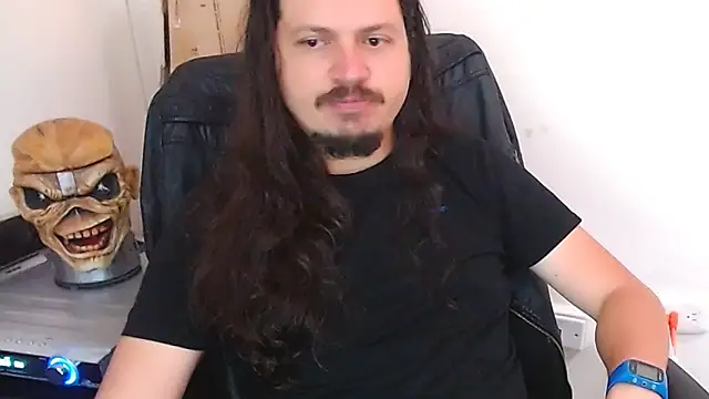 webothtwo online show from February 6, 2025, 1:43 pm