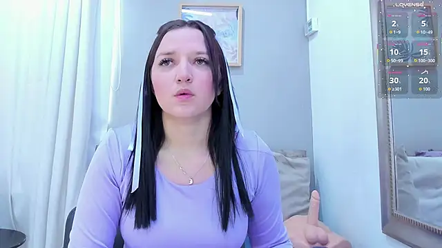  EmilyJireh  online show from November 14, 2025, 4:43 pm