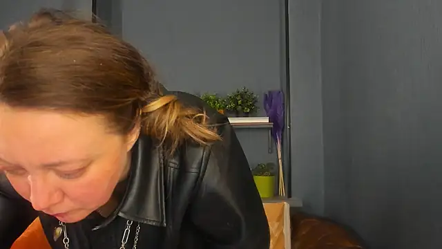 JesiaFoxi online show from February 26, 2025, 11:00 am