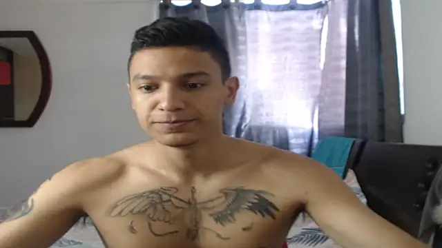 Snapshot of Tobicutee chatting on December 4, 2025, 4:39 pm Tobicutee online show from December 4, 2025, 4:39 pm