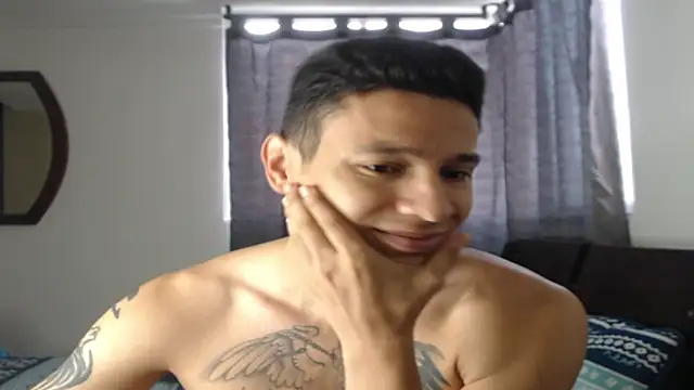 Snapshot of Tobicutee chatting on January 11, 2026, 3:52 pm Tobicutee online show from January 11, 2026, 3:52 pm