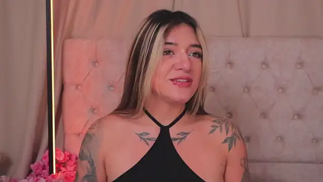 Snapshot of ashleyvalirya chatting on February 26, 2025, 10:05 am ashleyvalirya online show from February 26, 2025, 10:05 am