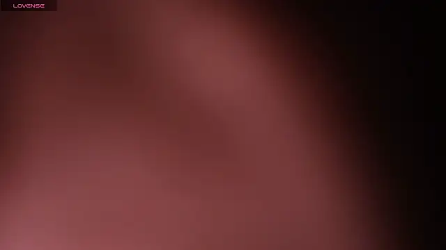 ashleyvalirya online show from April 17, 2026, 8:00 pm