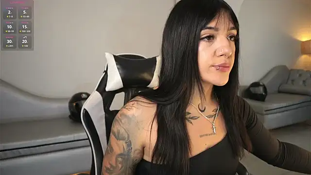 ashleyvalirya online show from March 31, 2026, 8:11 pm