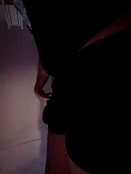 Snapshot of 0777edi chatting on October 31, 2025, 4:36 pm 0777edi online show from October 31, 2025, 4:36 pm