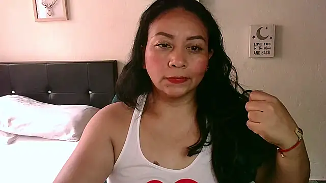 Snapshot of zaray_bella chatting on July 12, 2026, 3:57 pm zaray bella online show from July 12, 2026, 3:57 pm