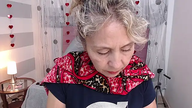 Afrodita sg online show from February 17, 2025, 11:11 pm