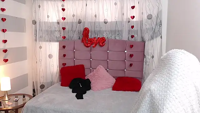 Afrodita sg online show from March 6, 2025, 4:38 pm