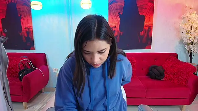 Snapshot of Rousse_land chatting on September 13, 2025, 2:22 am Rousse land online show from September 13, 2025, 2:22 am