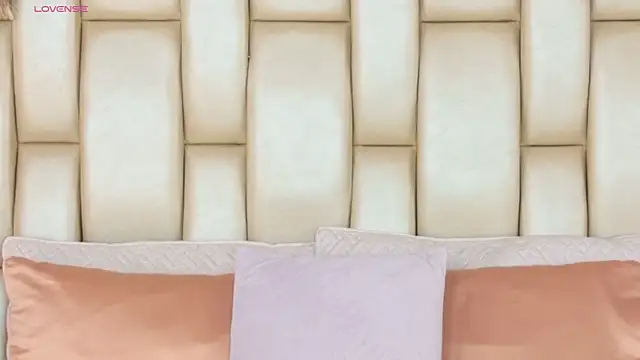 Alexa Miss online show from December 22, 2025, 7:36 pm