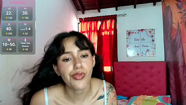 Snapshot of miley_blue_ chatting on September 24, 2025, 7:20 pm miley blue  online show from September 24, 2025, 7:20 pm