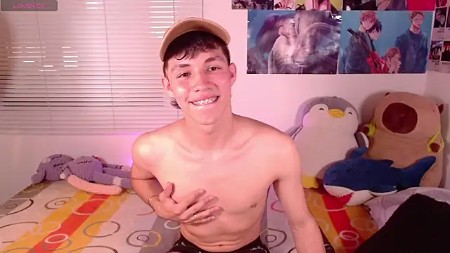 Snapshot of angel_bless19 chatting on February 7, 2025, 8:53 pm angel bless19 online show from February 7, 2025, 8:53 pm