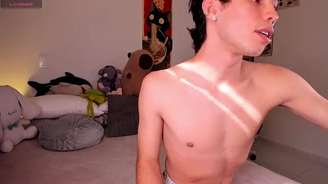 angel bless19 online show from May 15, 2026, 7:56 pm