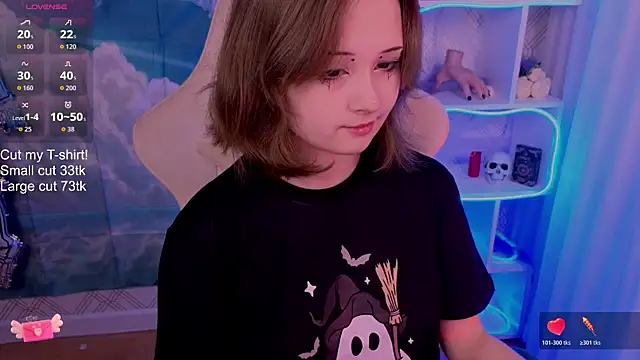 Snapshot of Mary_uw chatting on November 2, 2025, 1:32 am Mary uw online show from November 2, 2025, 1:32 am