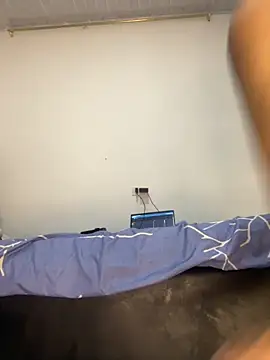 Snapshot of Naughty_mommy chatting on October 2, 2025, 12:58 am Naughty mommy online show from October 2, 2025, 12:58 am