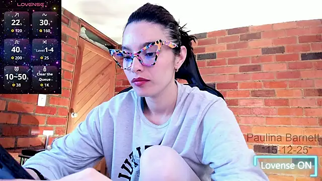 Snapshot of paulinabarnett- chatting on December 16, 2025, 3:00 am paulinabarnett- online show from December 16, 2025, 3:00 am