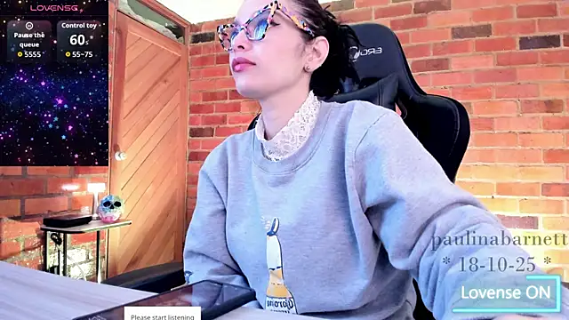 Snapshot of paulinabarnett- chatting on October 18, 2025, 7:54 am paulinabarnett- online show from October 18, 2025, 7:54 am