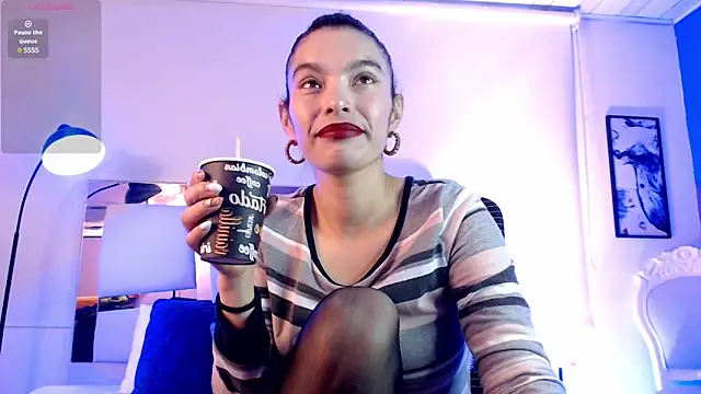 Snapshot of paulinabarnett- chatting on March 4, 2025, 12:12 pm paulinabarnett- online show from March 4, 2025, 12:12 pm