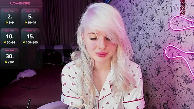 Healing  girl online show from March 3, 2025, 3:11 pm