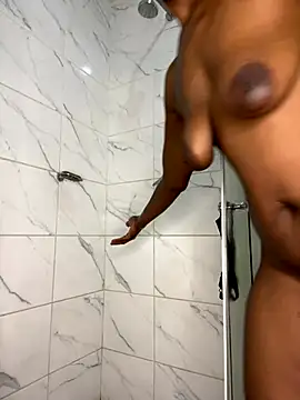 Cocowett online show from December 22, 2025, 12:16 pm