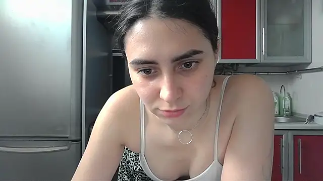 Snapshot of Kashtanka_ chatting on March 12, 2025, 6:29 am Kashtanka online show from March 12, 2025, 6:29 am