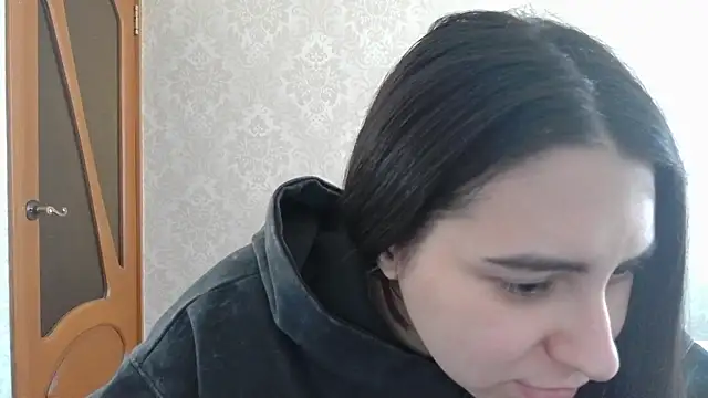 Snapshot of Kashtanka_ chatting on February 20, 2025, 12:15 pm Kashtanka online show from February 20, 2025, 12:15 pm