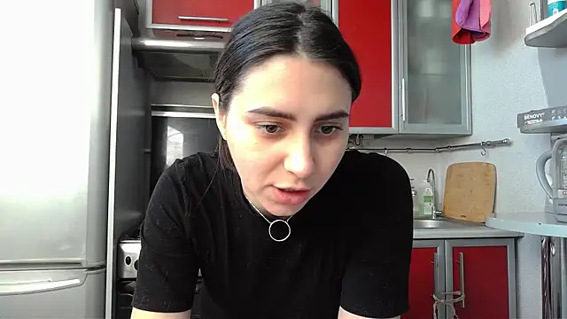 Snapshot of Kashtanka_ chatting on February 28, 2025, 6:21 am Kashtanka online show from February 28, 2025, 6:21 am