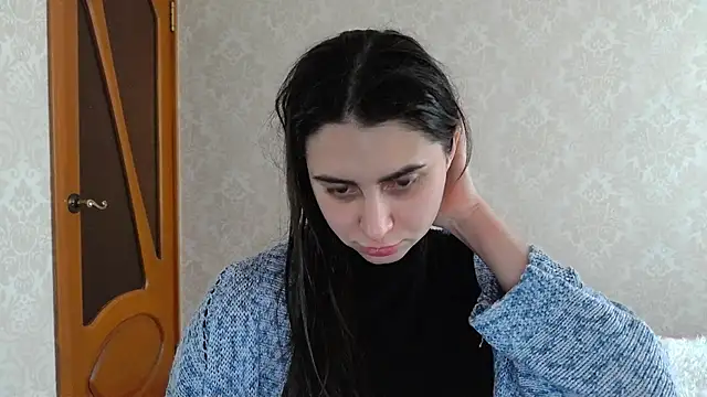 Snapshot of Kashtanka_ chatting on February 24, 2025, 12:05 pm Kashtanka online show from February 24, 2025, 12:05 pm