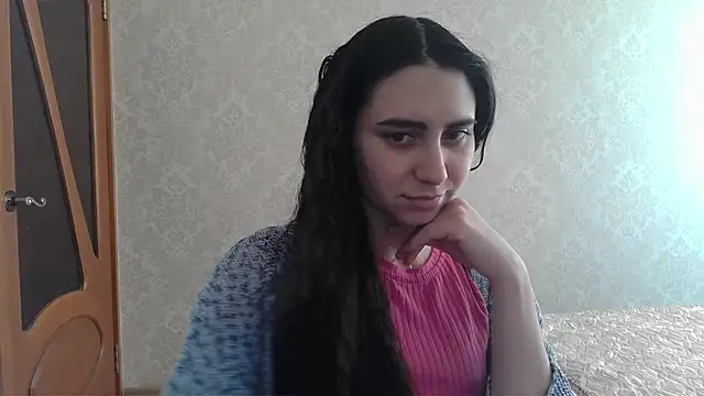 Snapshot of Kashtanka_ chatting on February 14, 2025, 6:23 am Kashtanka online show from February 14, 2025, 6:23 am