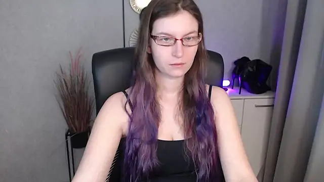 Snapshot of emmaxDelight chatting on October 10, 2025, 5:19 am emmaxDelight online show from October 10, 2025, 5:19 am