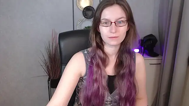 Snapshot of emmaxDelight chatting on September 23, 2025, 5:25 am emmaxDelight online show from September 23, 2025, 5:25 am