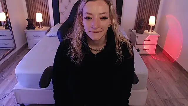 Snapshot of zoe_jones13 chatting on October 29, 2025, 3:16 am zoe jones13 online show from October 29, 2025, 3:16 am