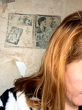 Snapshot of JoleneFuego chatting on November 5, 2025, 8:17 am JoleneFuego online show from November 5, 2025, 8:17 am