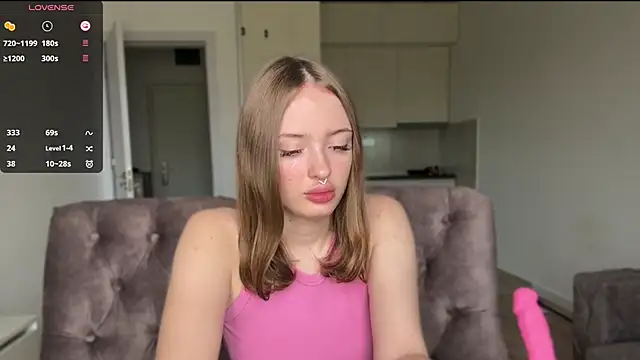 Snapshot of Nihanna_kiss chatting on September 28, 2025, 8:10 am Nihanna kiss online show from September 28, 2025, 8:10 am