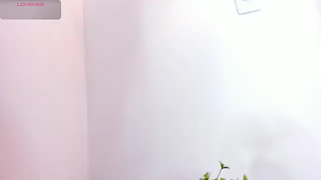 Snapshot of Mia_ross16 chatting on February 16, 2025, 3:59 pm Mia ross16 online show from February 16, 2025, 3:59 pm