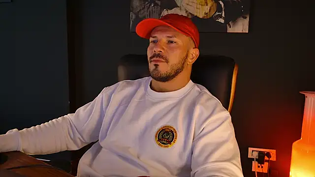 Snapshot of AngeloEric chatting on October 2, 2025, 12:08 pm AngeloEric online show from October 2, 2025, 12:08 pm