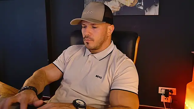 Snapshot of AngeloEric chatting on September 22, 2025, 11:16 am AngeloEric online show from September 22, 2025, 11:16 am