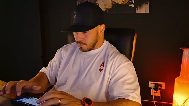 Snapshot of AngeloEric chatting on September 29, 2025, 6:42 am AngeloEric online show from September 29, 2025, 6:42 am