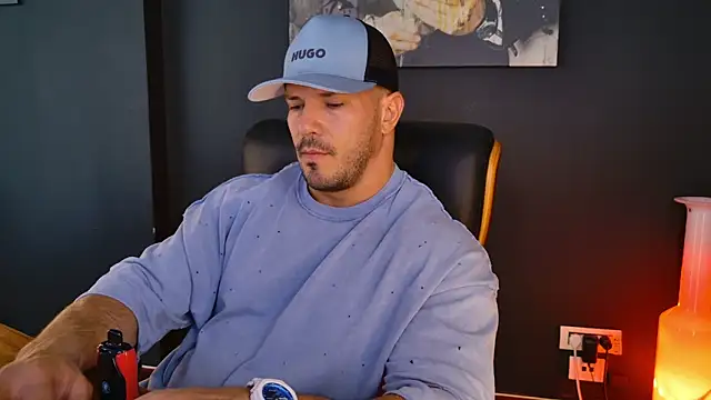 Snapshot of AngeloEric chatting on September 25, 2025, 9:48 am AngeloEric online show from September 25, 2025, 9:48 am