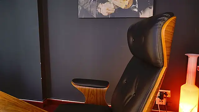 Snapshot of AngeloEric chatting on September 27, 2025, 12:22 pm AngeloEric online show from September 27, 2025, 12:22 pm