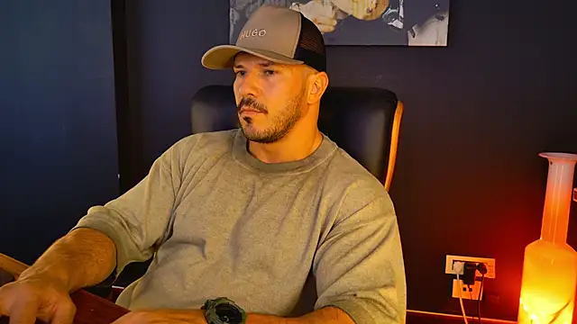 Snapshot of AngeloEric chatting on September 18, 2025, 11:57 am AngeloEric online show from September 18, 2025, 11:57 am