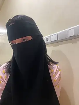 jijijoudia online show from October 17, 2025, 11:50 pm