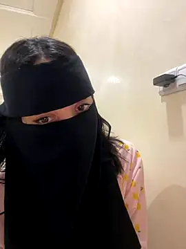 jijijoudia online show from October 25, 2025, 11:49 pm