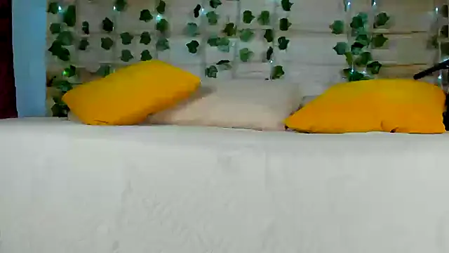 Chloe lauren online show from January 23, 2025, 11:15 pm