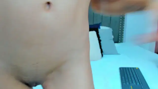 Chloe lauren online show from March 6, 2025, 3:02 am