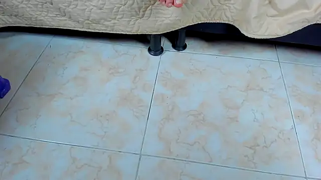 Chloe lauren online show from January 13, 2025, 10:25 am