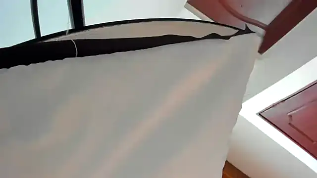 Chloe lauren online show from March 15, 2025, 1:52 am